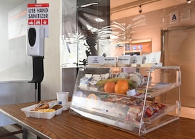 Desayuno buffet incluido todos los días 