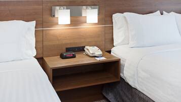 Ropa de cama de alta calidad y camas con pillow-top