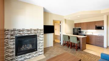 In-room safe, desk, iron/ironing board, free cots/infant beds