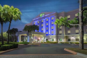 Exterior - Holiday Inn Express & Suites Kendall by IHG (Miami)