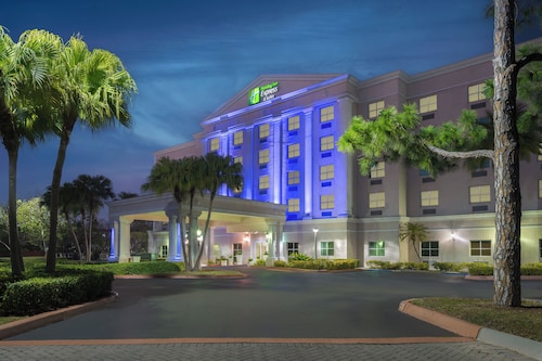 Holiday Inn Express & Suites Kendall by IHG