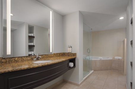 Standard Room, 1 King Bed (Extra Floor Space). Holiday Inn Express & Suites Kendall by IHG