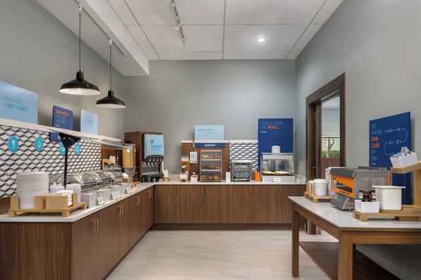 Free daily buffet breakfast - Holiday Inn Express & Suites Kendall by IHG (Miami)
