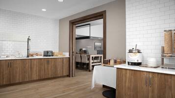 Free daily buffet breakfast