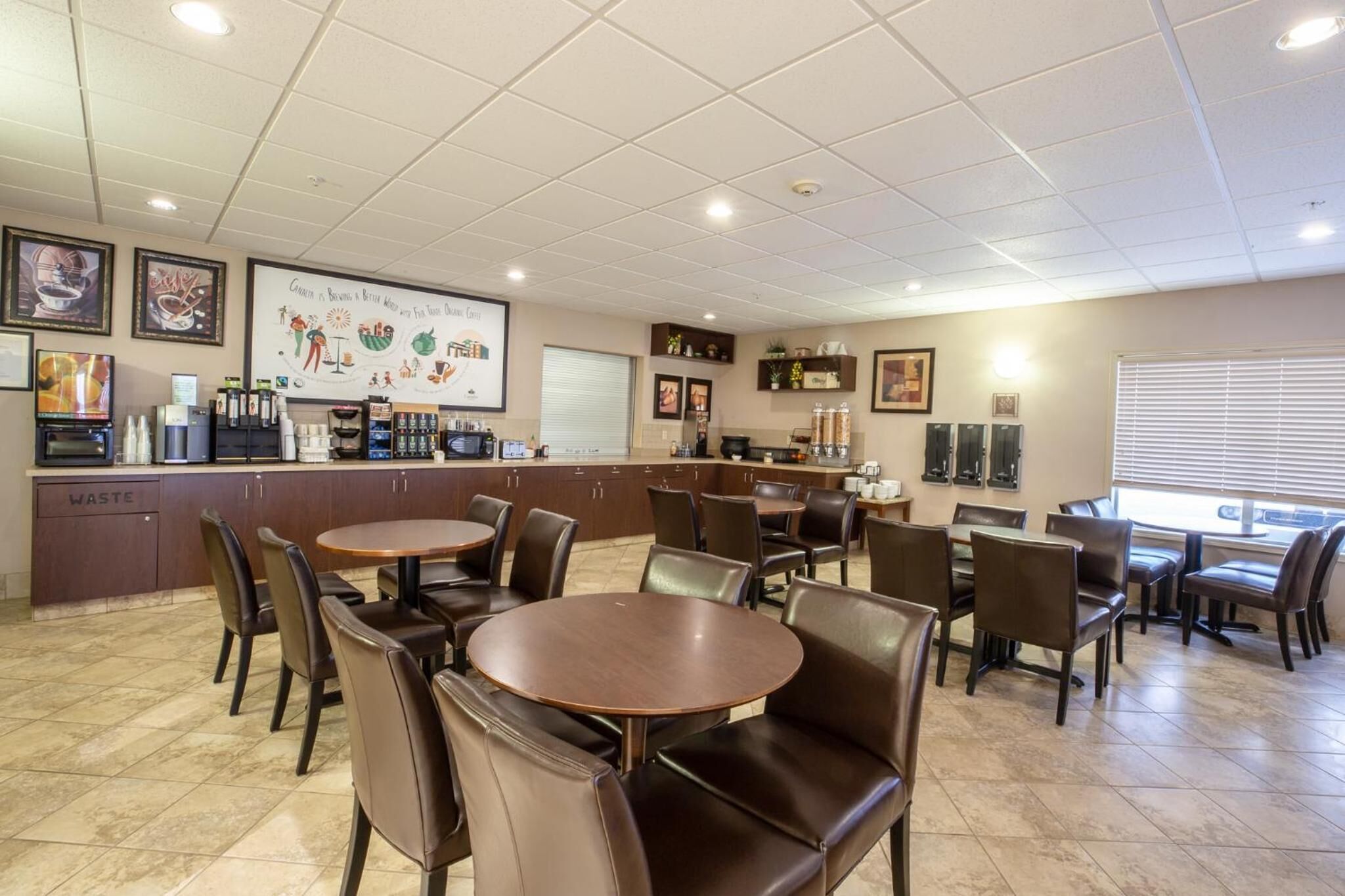 lunch and dinner served