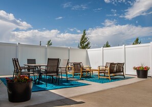 Terrace/patio - Oyen Canalta (Oyen)