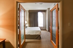 Planxa i posts de planxar i wifi gratuïta