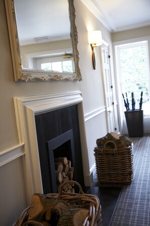 Interior detail - Highfield Park (Hook)