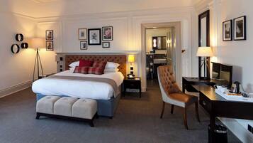 普通套房, 附屬建築 | 客房內保險箱、書桌、筆電工作空間、熨斗/熨衣板