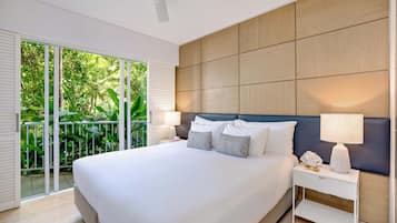 In-room safe, iron/ironing board, Internet, bed sheets