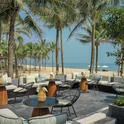 3 restaurants, breakfast, lunch, dinner served; Japanese cuisine