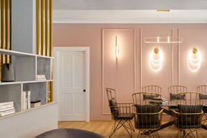Fridge - Hotel Luxembourg (Thessaloniki)