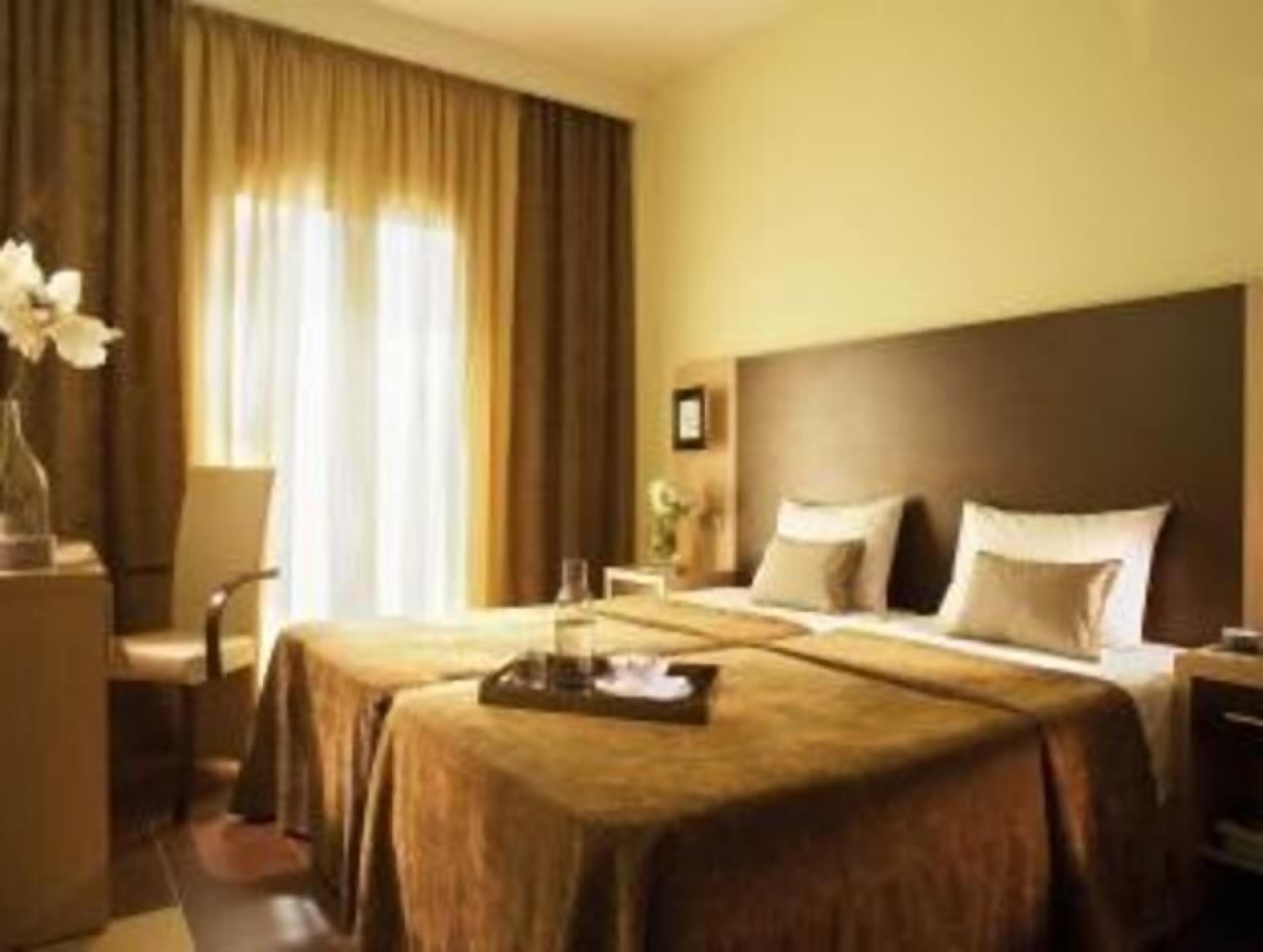 Premium bedding, Select Comfort beds, in-room safe