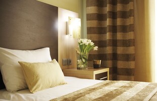 Luxe beddengoed, Select Comfort-bedden, een kluis op de kamer