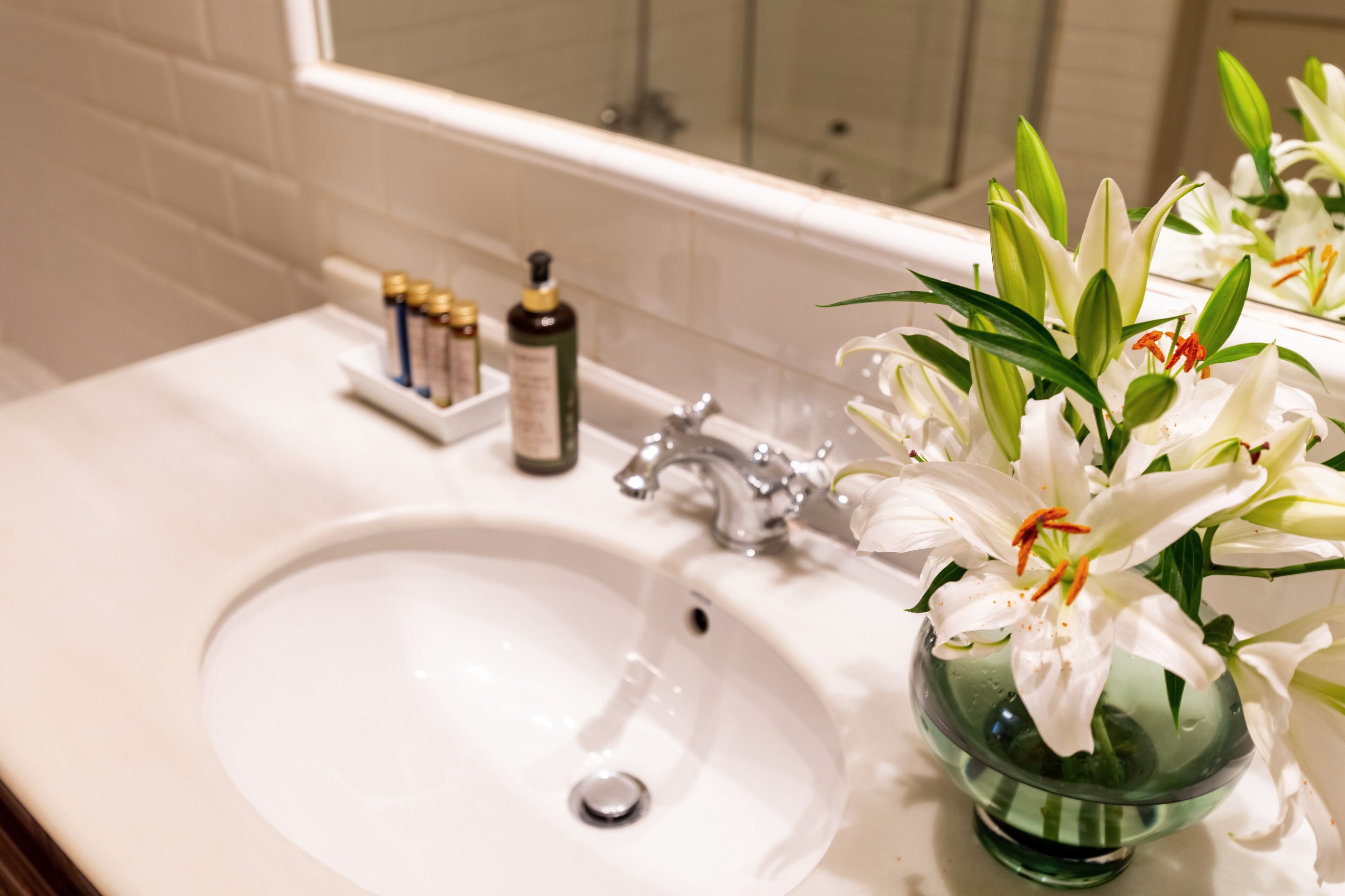superior double or twin room, ensuite | bathroom | eco-friendly toiletries, hair dryer, towels