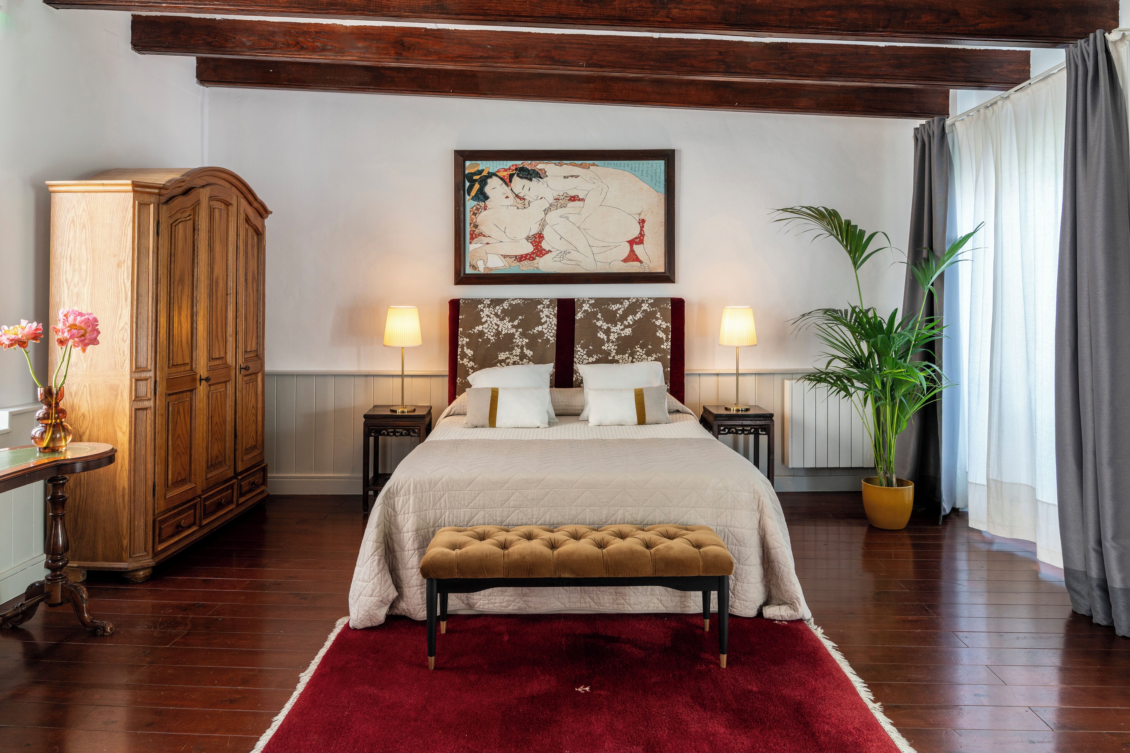 Coffres-forts dans les chambres, Wi-Fi gratuit, draps fournis