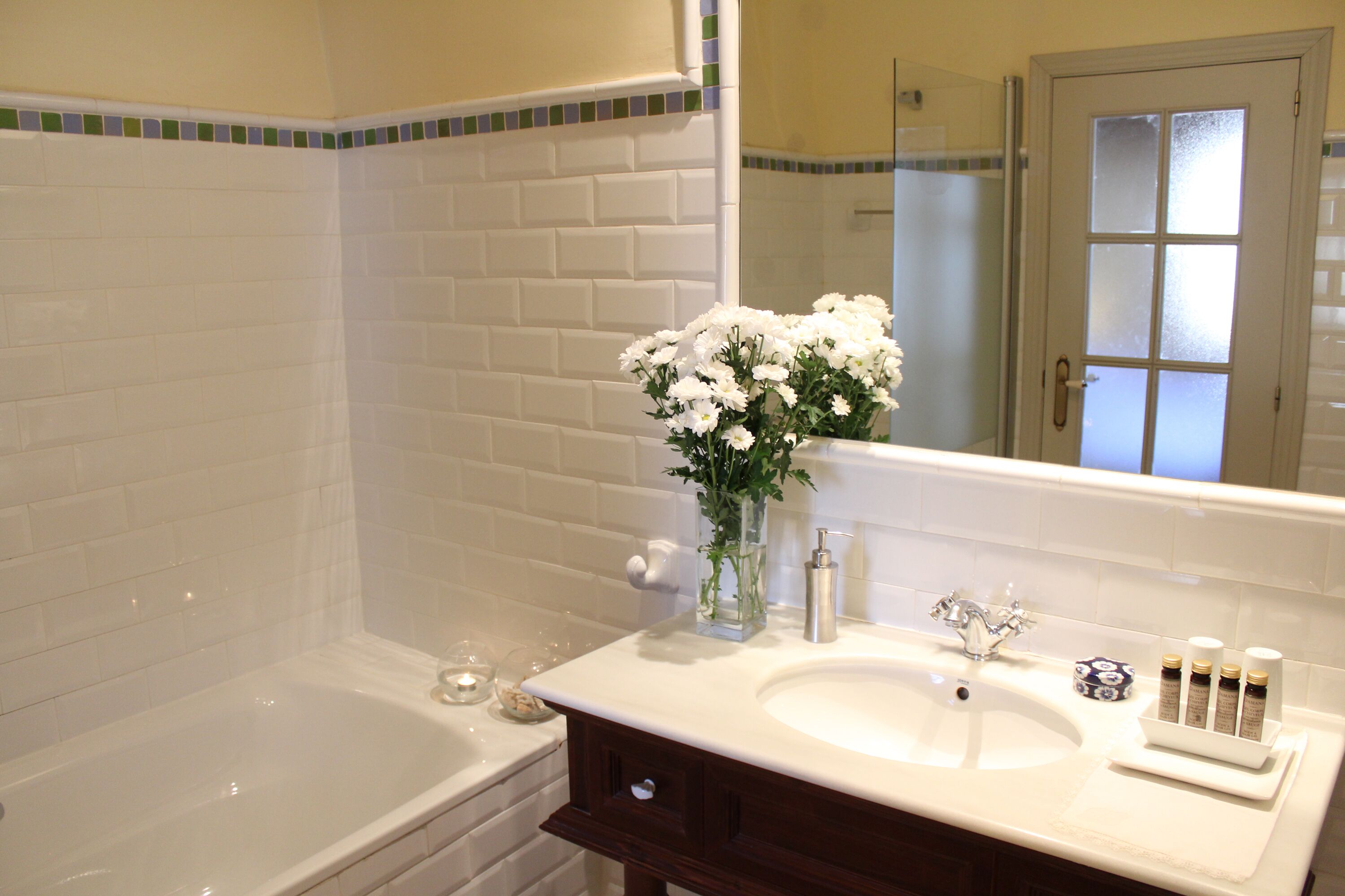 superior double or twin room, ensuite | 1 bedroom, in-room safe, free wifi, bed sheets