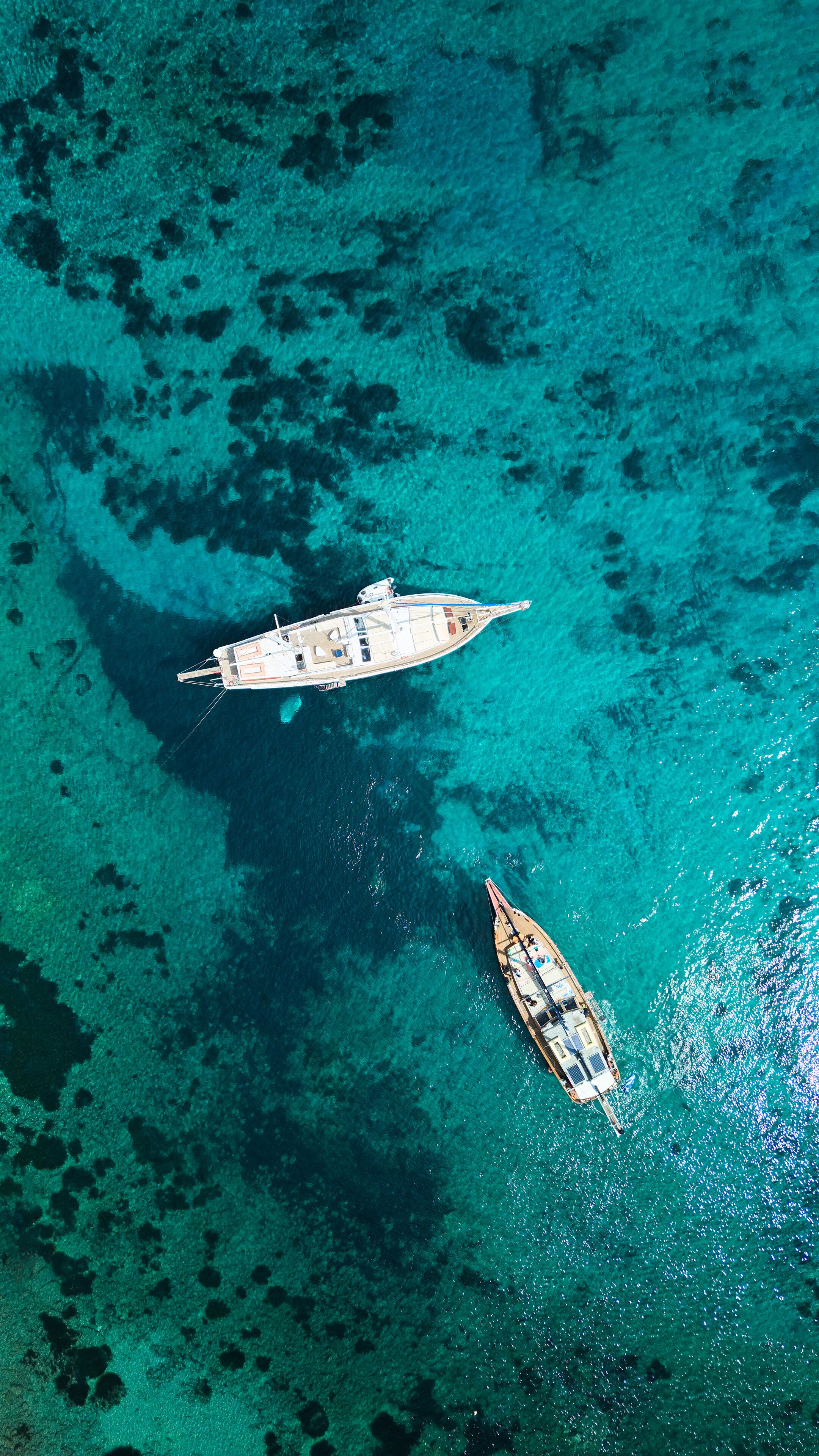 beach nearby, sun-loungers, beach umbrellas, beach towels