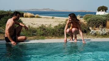 The Coast Beachfront Pavilion with Pool | Private pool