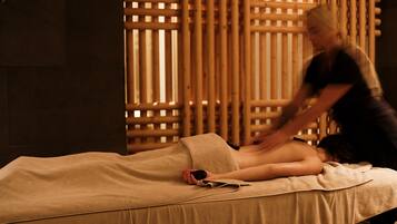 ห้องทรีทเมนท์สำหรับคู่รัก, ทรีทเมนท์ดูแลผิว, บอดี้แรป, สครับขัดผิว