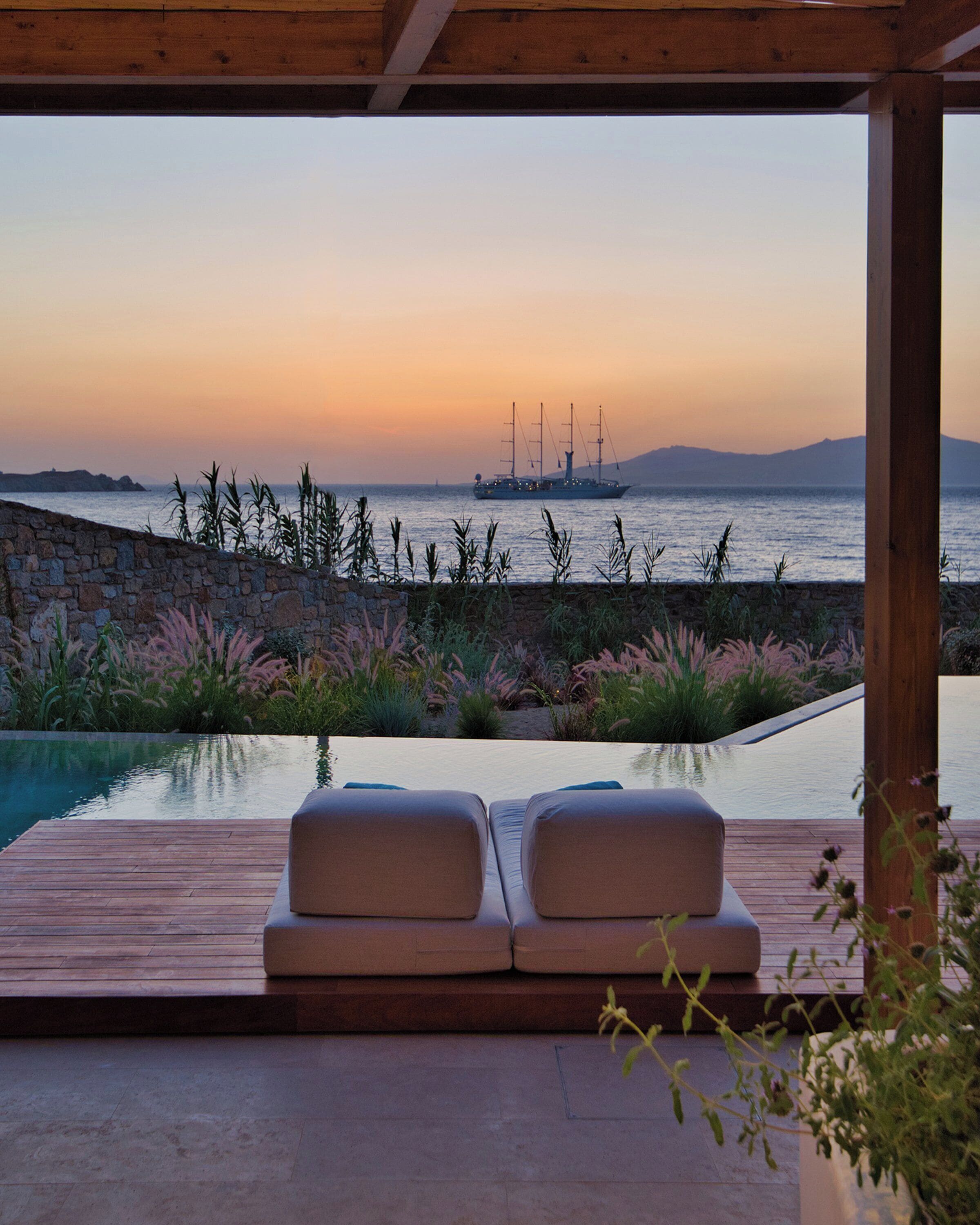 高档床上用品、迷你吧、免费 WiFi、床单