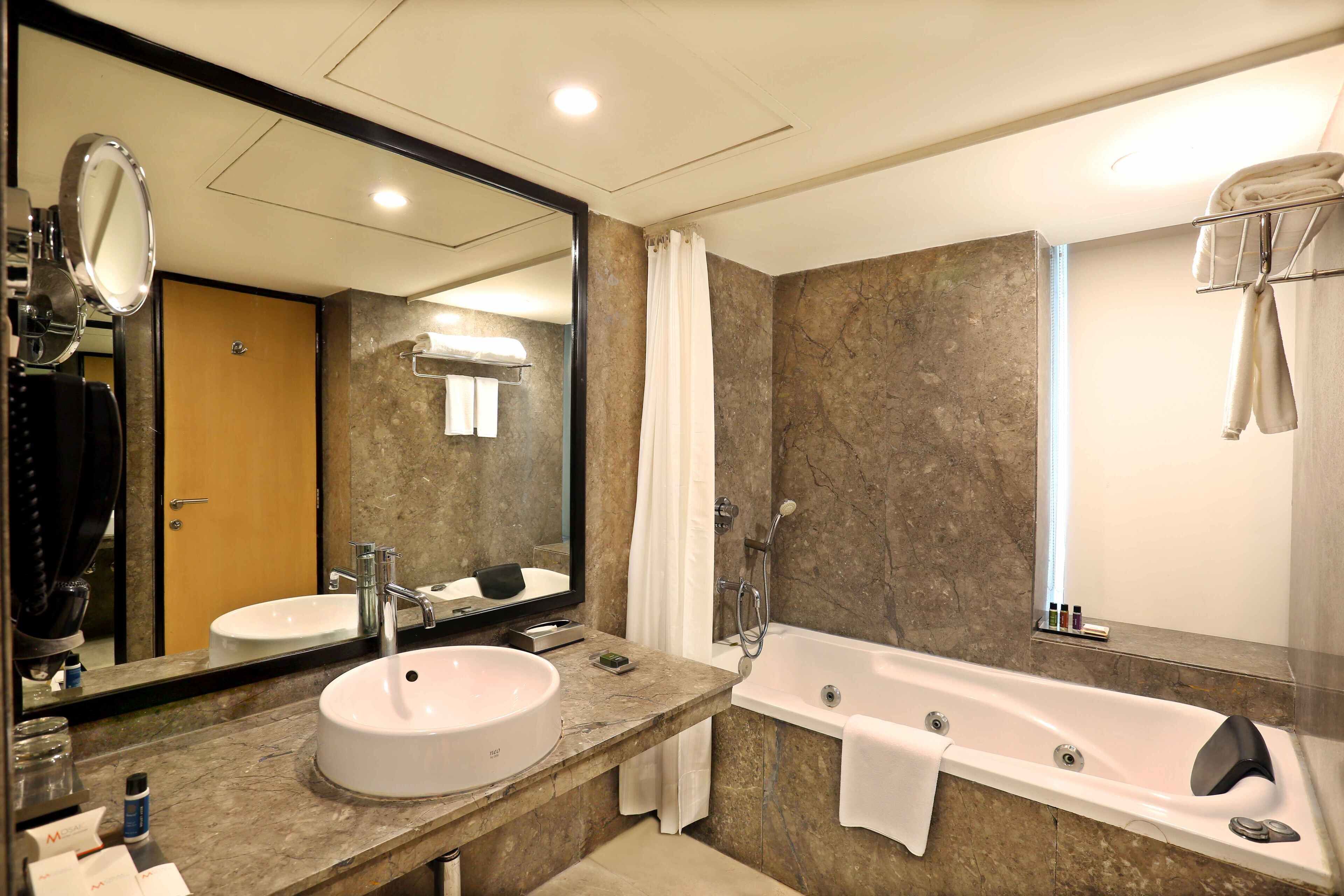 Foto - Mosaic Original,Noida