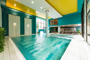 Indoor pool, outdoor pool, pool loungers - Ensana Esplanade (Piestany)