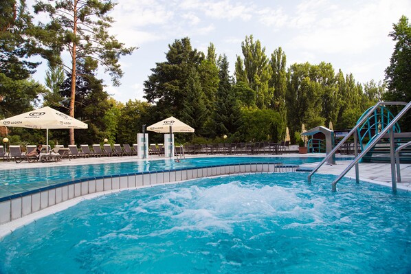 Indoor pool, outdoor pool, pool loungers