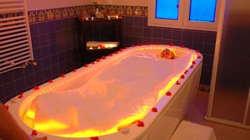 Sauna, Turkish bath/hammam, body treatments, hydrotherapy