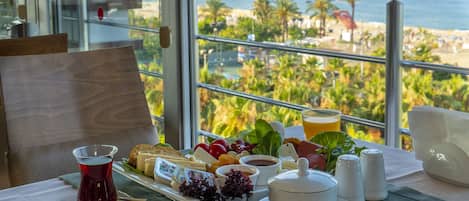 Frokostbuffé er inkludert hver dag