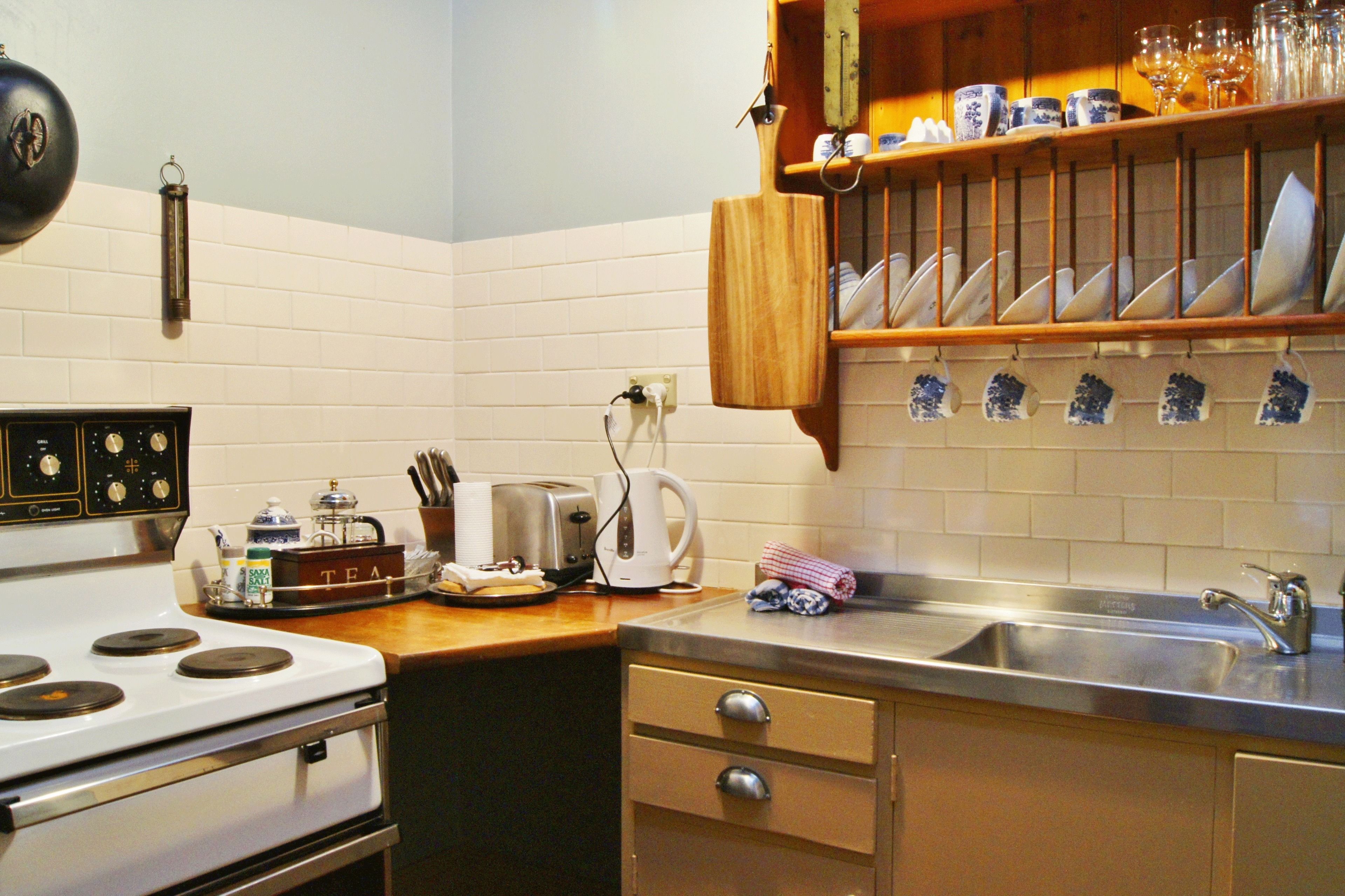 luxury apartment, 1 bedroom (musica viva) | private kitchen | full-sized fridge, microwave, oven, stovetop