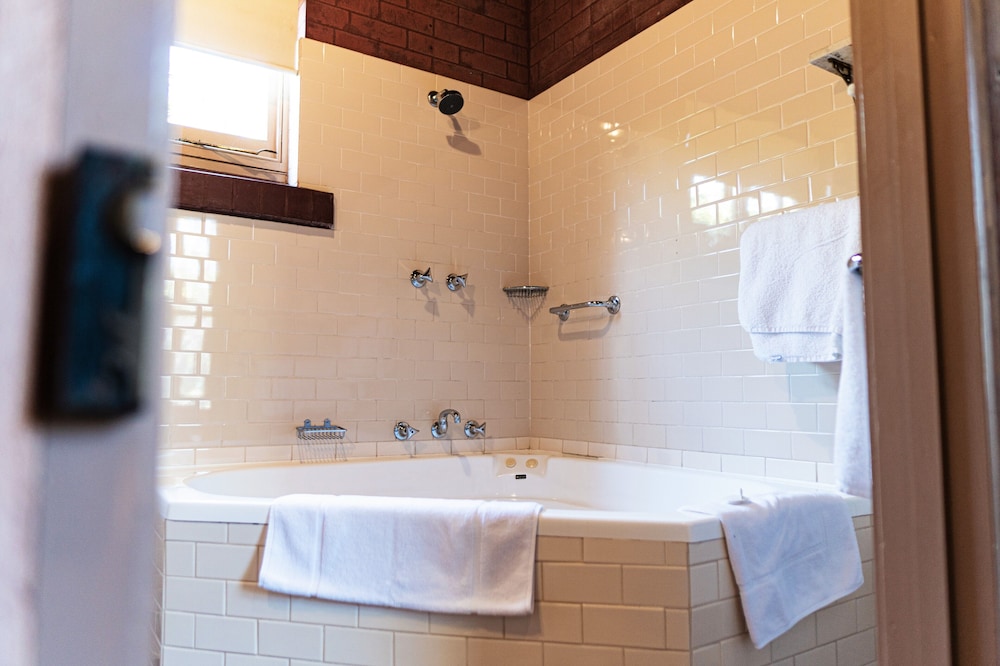 Buxton Manor by null