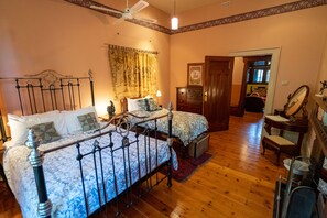 Classic Apartment, 2 Bedrooms (Butlers) | Individually decorated, individually furnished, blackout drapes