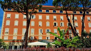 Facciata della struttura