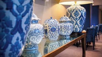 Quầy tiếp tân
