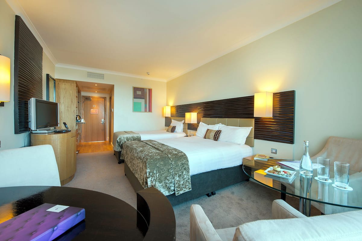 Premium bedding, in-room safe, desk, soundproofing