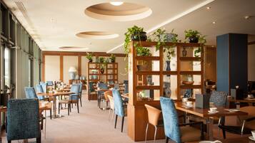 Daily full breakfast for a fee