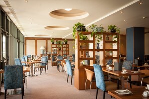 Daily full breakfast for a fee - Cork International Hotel (Cork)