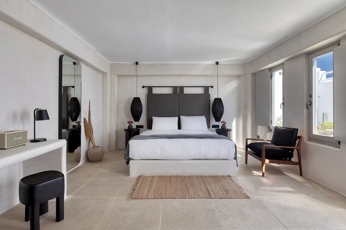 Cocoon Room | Draps en coton égyptien, literie de qualité supérieure, minibar