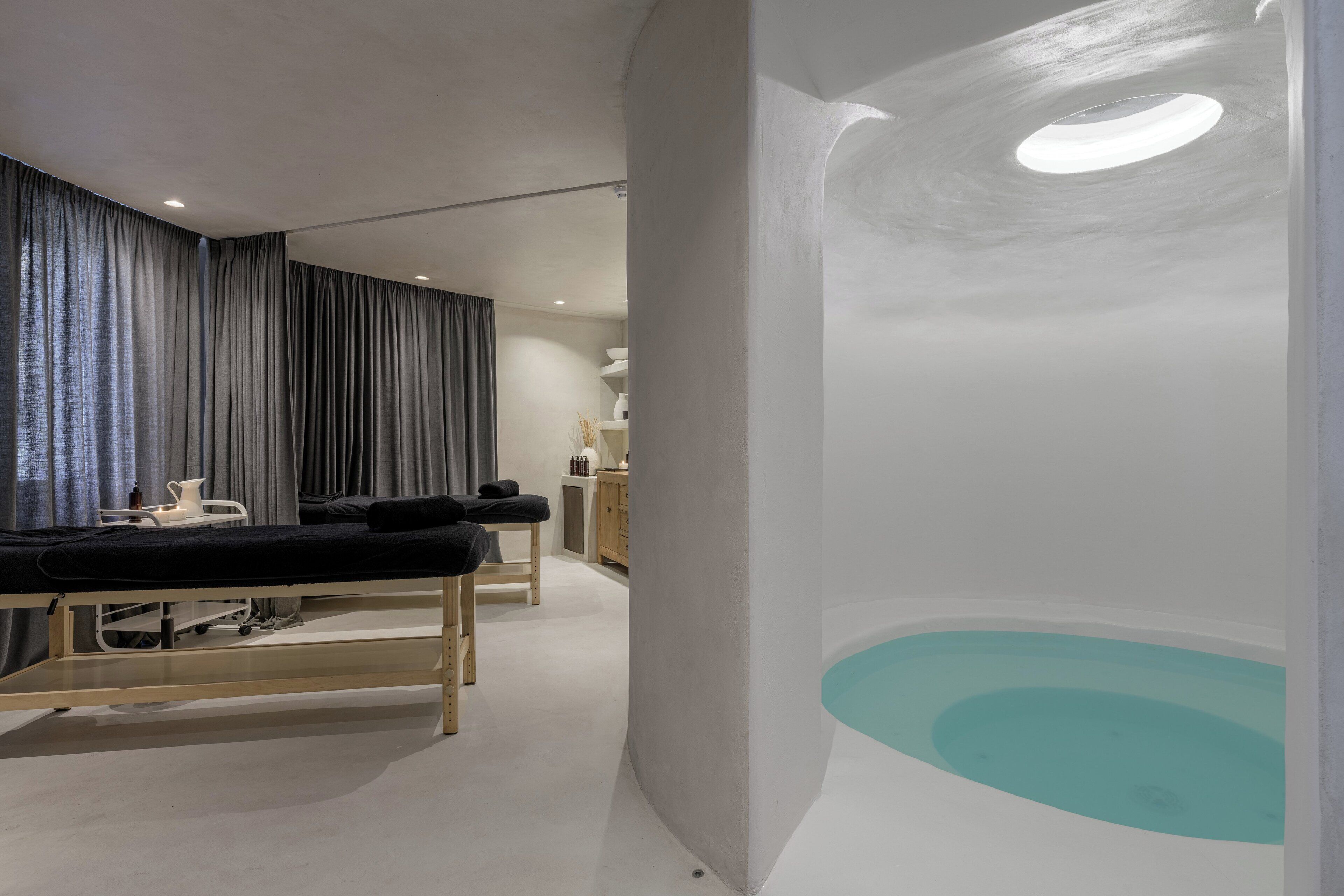 Couples treatment room(s), sauna, body treatments, aromatherapy