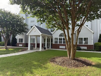 SureStay by Best Western Huntsville East