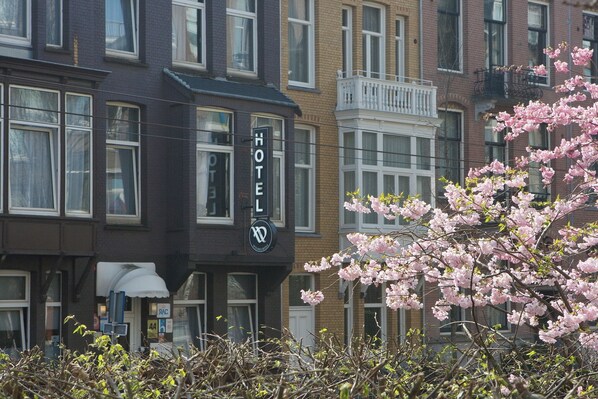 Front of property - Hotel Wilhelmina (Amsterdam)
