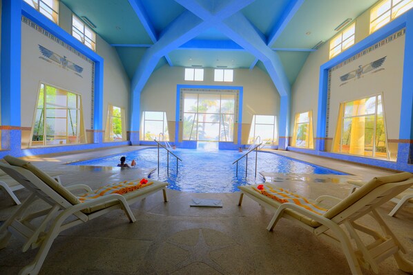 Outdoor pool, open 8 AM to 6 PM, pool umbrellas, pool loungers - Stella Golf Hotel (Ataqah)