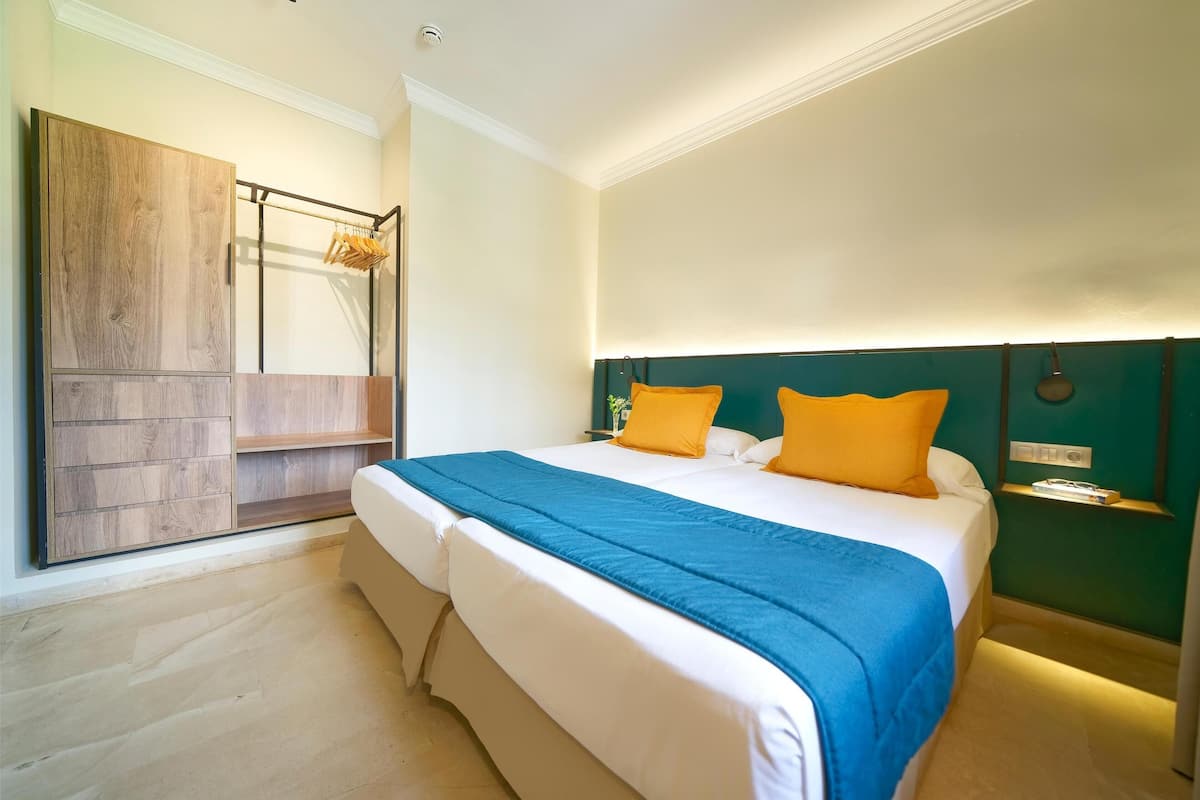 1 bedroom, minibar, in-room safe, desk
