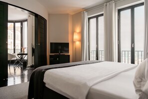 Suite de luxe | Roba de llit d'alta qualitat, cobrellits i minibar 
