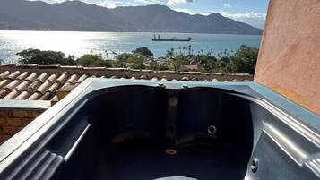 Habitación Deluxe, hidromasaje (14) | Vista a la playa o el mar