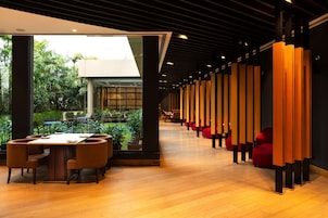 酒吧（店内）