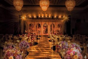 Indoor wedding - Dongjiao State Guesthouse (Nanjing)