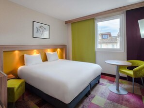 In-room safe, individually decorated, individually furnished, desk