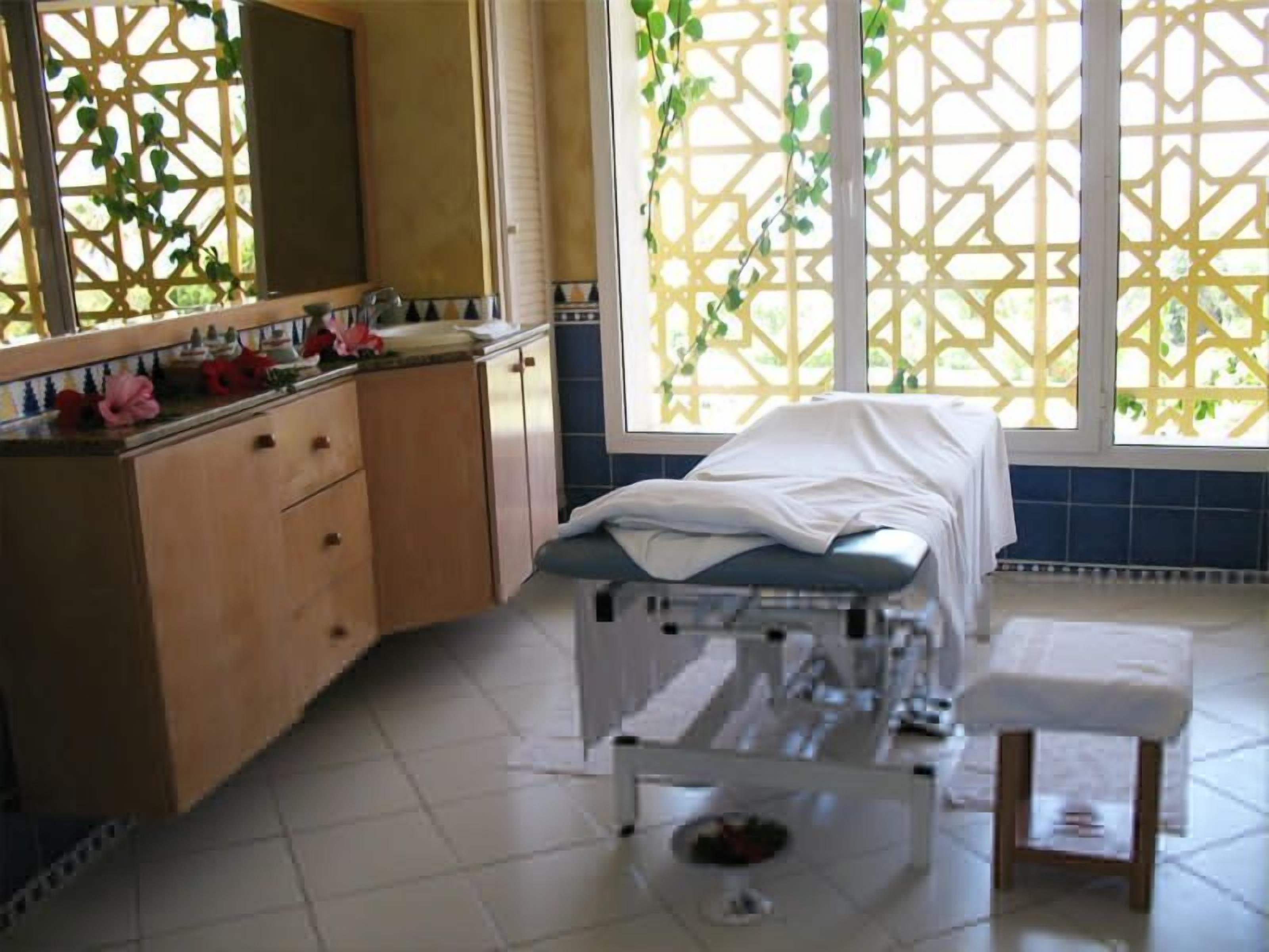 couples treatment room(s), body treatments, hydrotherapy